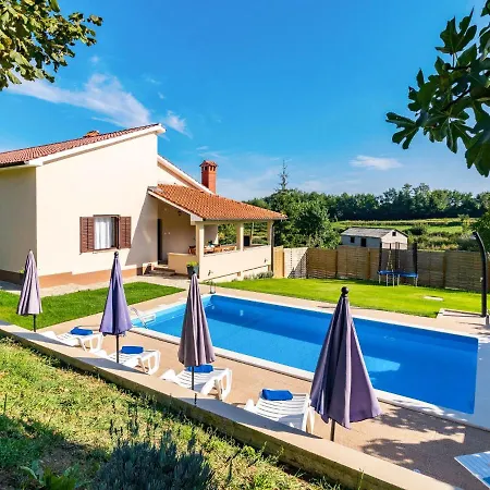 Holiday Home Milena - Mvn254